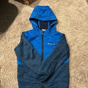 Fleece hood. Columbia jacket. Size xs.